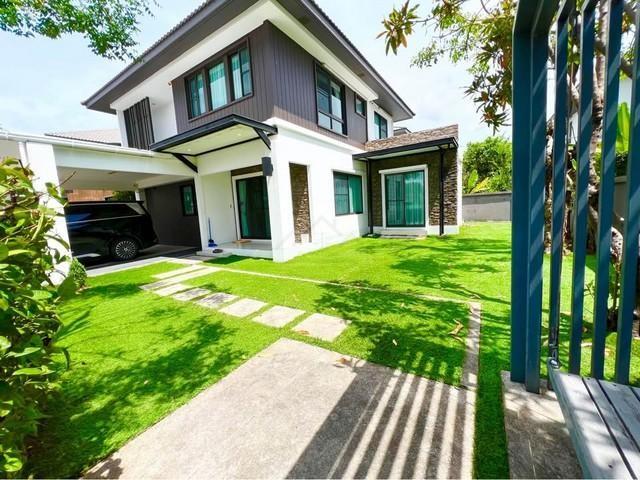 PB5752 ให้เช่าบ้านเดี่ยว 2 ชั้น โครงการมัณฑนา บางนา กม.7 บ้านมีห้องนอนชั้นล่าง สภาพดี พร้อมอยู่