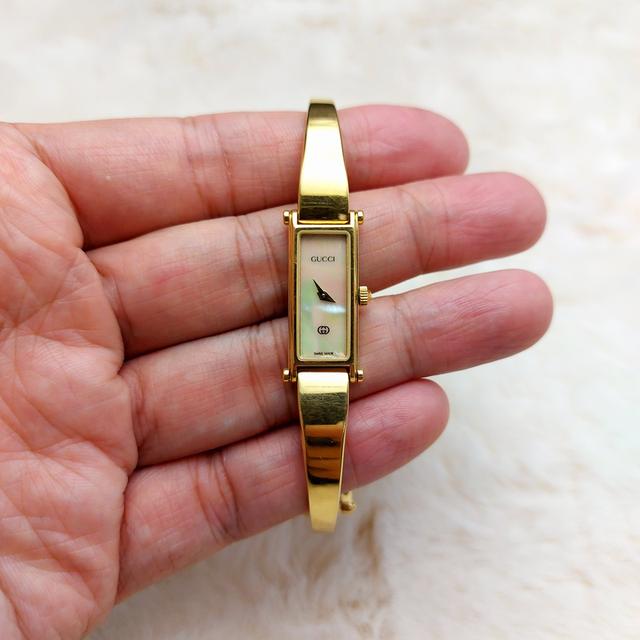 นาฬิกา GUCCI 1500L เรือนทอง รูปที่ 8