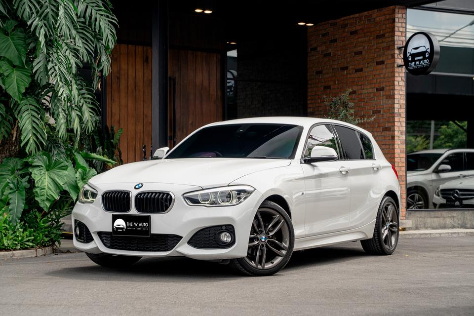 BMW 118i  M Sport ปี 2015  💵11,xxx/เดือน  [𝙒𝘼𝙍𝙍𝘼𝙉𝙏𝙔 เครื่องยนต์ 2 ปี] ✅ Service น้ำมันเครื่อง ใส้กรอง ฟรี 1 ครั้ง