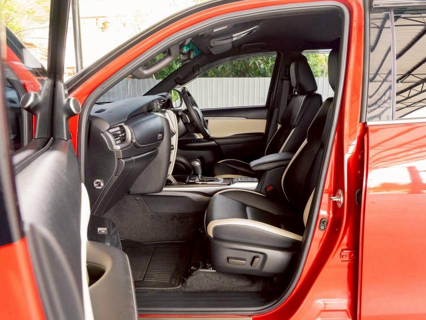 TOYOTA FORTUNER 2.8 LEGENDER 4WD ปี 2021 รถบ้าน เจ้าของเดียว 15