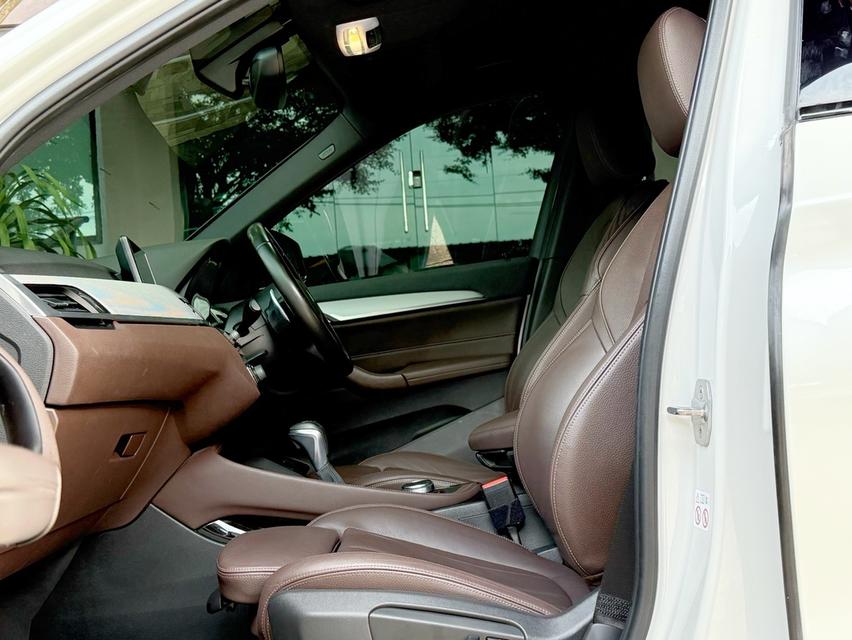 2019 BMW X1 20D MSPORT  รถมือเดียวออกป้ายแดง รถวิ่งน้อย เข้าศูนย์ตามระยะ รถไม่เคยมีอุบัติเหตุครับ รูปที่ 13