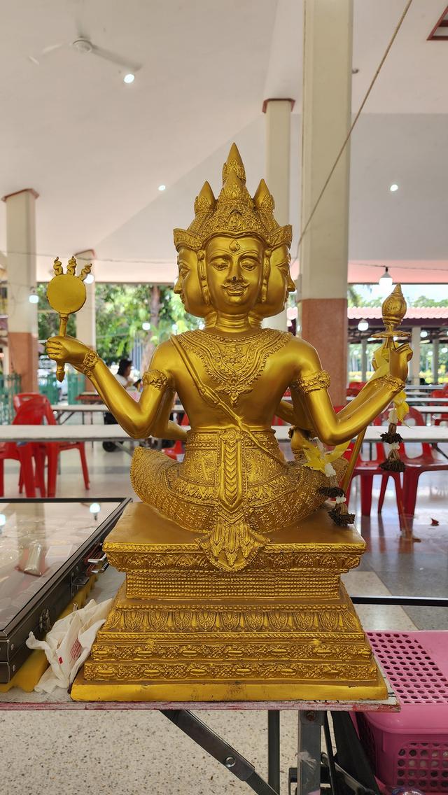 รูปหล่อพระพรหม หน้าตัก 12 นิ้ว สูง 1 เมตร เนื้อทองผสม พ่นทอง หล่อหนาพิเศษ