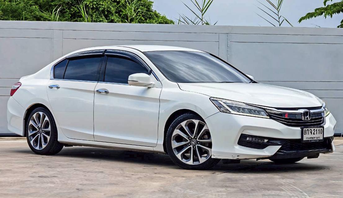 ขาย HONDA ACCORD 2.0 EL 2017
