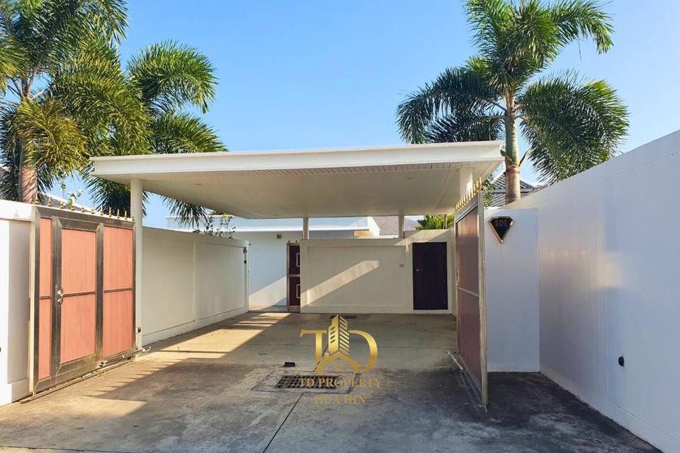 Modern Pool Villa 4 Bedrooms 4 Bathrooms. Soi 102 Hua Hin. 2