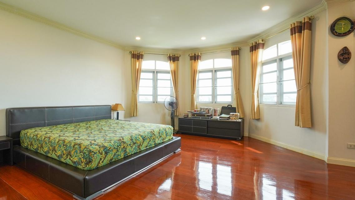 ขายบ้านเดี่ยวมือสองกรุงเทพฯ 3 ชั้น โครงการ กฤษดานคร20 (Kristsda Nakhon 20) ปิ่นเกล้า หน้าบ้านไม่ชนใครพร้อมวิวเลค 17