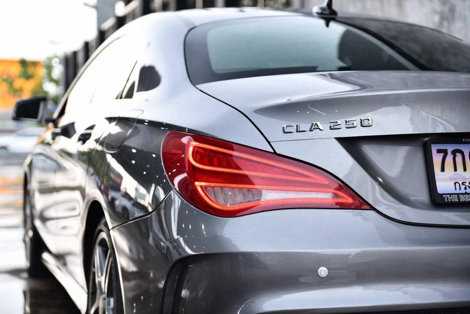 2015 Mercedes Benz CLA250 AMG DYNAMIC รถสวยมากๆ ใช้น้อย ราคาดีที่สุด รูปที่ 7