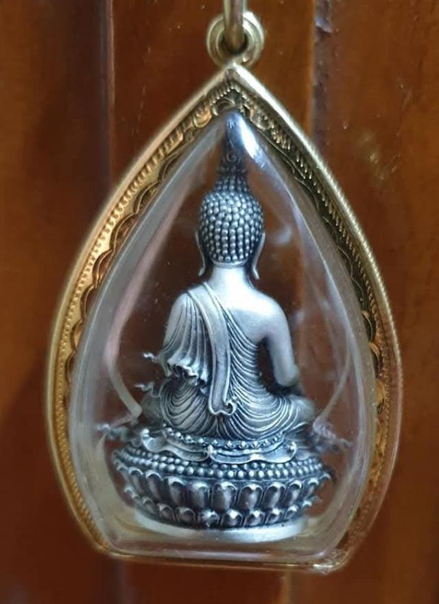 พระพุทธเลี่ยมทอง