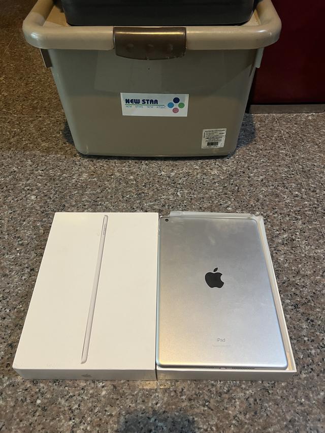 ขายiPadGen9สีSilver64กิ๊กสูนTrueมีกล่องสภาพสวยๆใช้งานดีถูหๆมากก รูปที่ 2