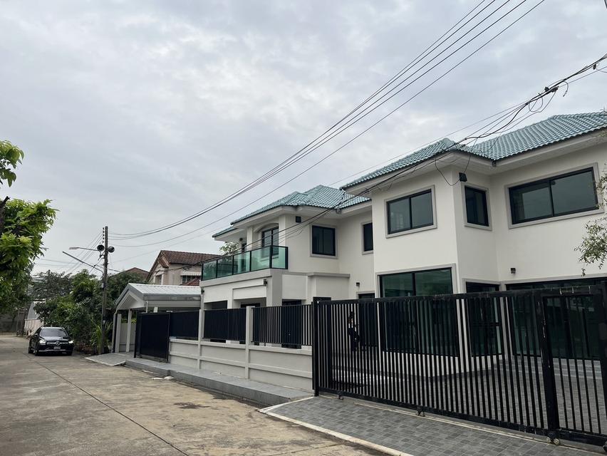 บ้านเดี่ยว 2 ชั้น 12
