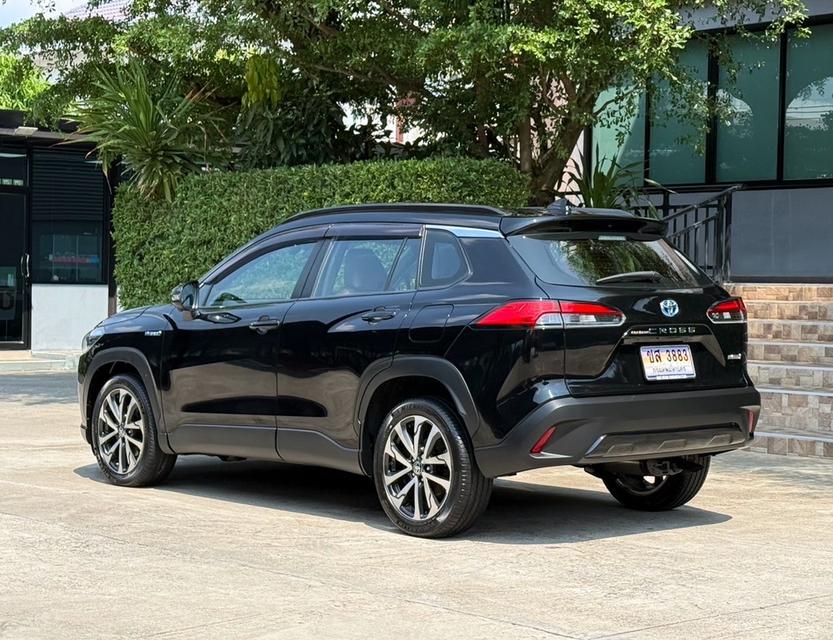 2021 TOYOTA CROSS HYBRID PREMIUM SAFETY รถมือเดียวออกป้ายแดง รถวิ่งน้อย เข้าศูนย์ทุกระยะ รถไม่เคยมีอุบัติเหตุครับ รูปที่ 6