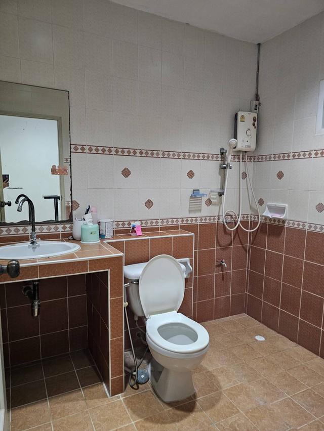 บ้านทาวน์เฮ้าส์มือสอง 9