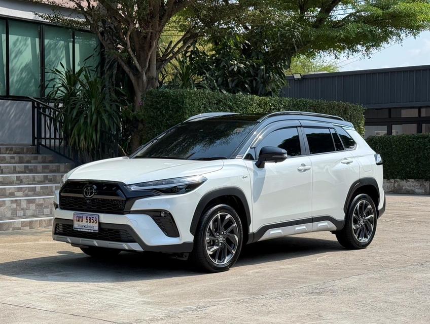 2025 TOYOTA CROSS EHEV GR SPORT รุ่น TOP รถมือเดียวออกป้ายแดง รถวิ่งน้อยเพียง 10,200 กม รถไม่เคยมีอุบัติเหตุครับ รูปที่ 4