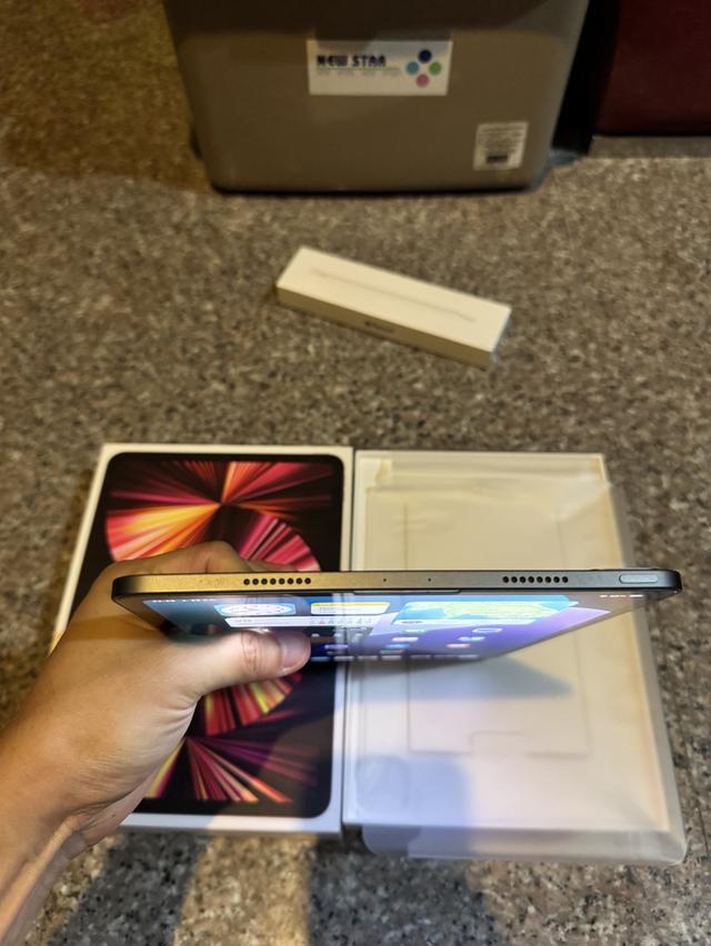 ขายiPadPro11นิ้วM1สีดำ128กิ๊กสูนTrueมีกล่องอีมี่ตรงไร้รอยตกใช้งานดีทุกๆฟังชั่นถูกๆ 3
