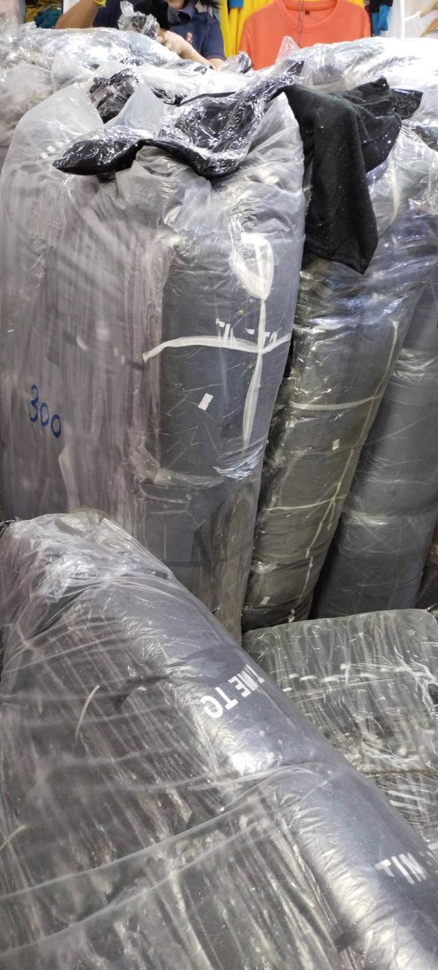 เสื้อผ้า สต๊อกราคาเหมา 8