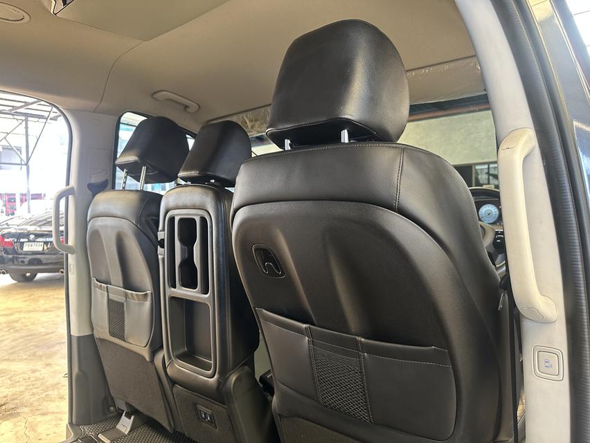 HYUNDAI STARIA 2.2 SEL จดทะเบียนปี 2022 รูปที่ 13