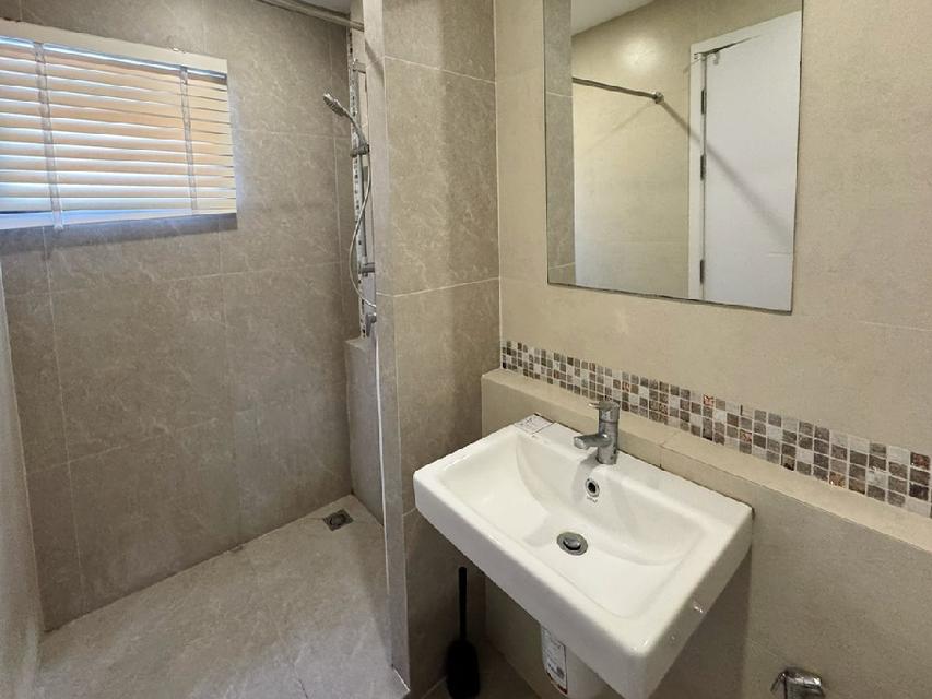 ให้เช่าทาวน์โฮม / โฮมออฟฟิศ 3 ชั้น โครงการ Plex อ่อนนุช-วงแหวน / เฟอร์นิเจอร์บางส่วน / แอร์ทั้งหลัง / อยู่อาศัย หรือ Home Office จดบริษัทได้ 8