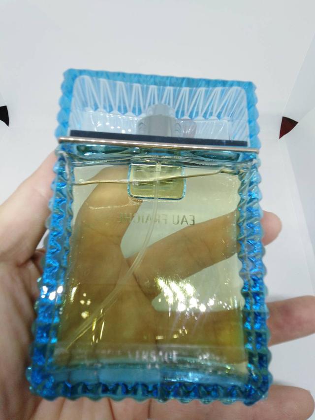 น้ำหอมแท้ราคาคุยกันได้ Versace man eau friaieche edt 100ml