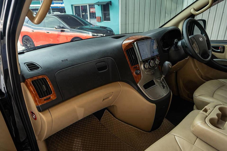 HYUNDAI H1 DELUXE ปี 2014 สีดำโฉม ปี08-18 รูปที่ 10