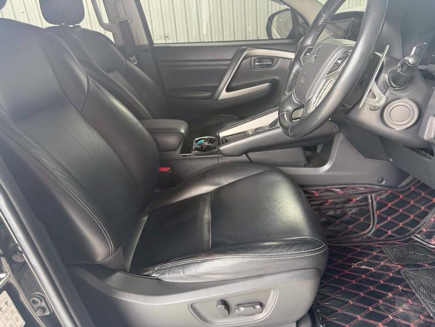 Mitsubishi Pajero 2.4GT ปี20 12