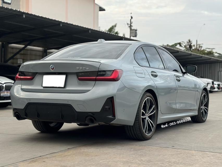 2022 BMW 330e M Sport LCI1 รถมือเดียว ออกศูนย์ ไม่มีอุบัติเหตุ