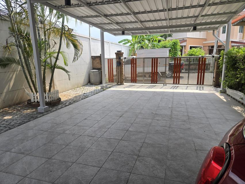 บ้านเดี่ยวปริญสิริ ติดโทลย์เวย์ ใกล้ฟิวเจอร์ 4 นอน 3 น้ำ 4-6 จอด 62.5 ตรว 2