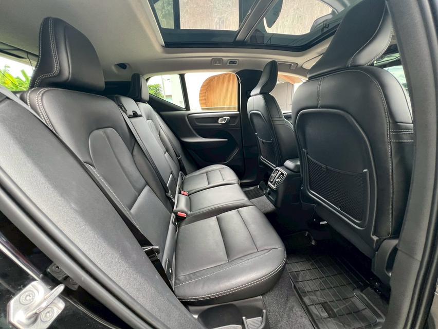 ปี 2021 VOLVO XC40 Recharge T5 Inscriptionโฉม ปี18-ปัจจุบัน (จดทะเบียน2022)สีดำ ตัวท็อป เบนซิน/ปลั๊กอินไฮบริด 8