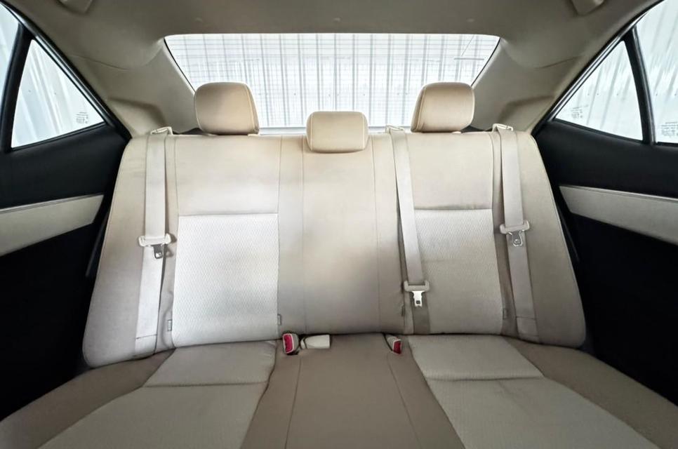 Toyota Altis 1.8E เบนซิน เกียร์ออโต้  ปี2014 12