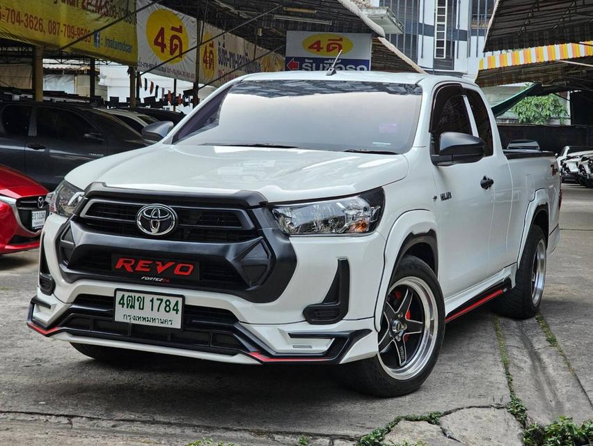 TOYOTA HILUX REVO, 2.4 SMART CAB MID Z EDITION ปี 20 AT สภาพป้ายแดง ภายในใหม่กริ๊บ เกียร์ออโต้น่าใช้ผู้หญิงขับได้สบาย 3