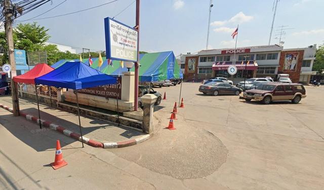 หัวมุม 52 ตร.วา. ตลาดถนนคนเดินไนท์ สีคิ้ว 330 ม. ให้เช่าอาคารพาณิชย์ 3 ชั้น 2 คูหา รร.ประสารวิทยา ติดถนนใหญ่ 2 นอน 2 น้ำ 7