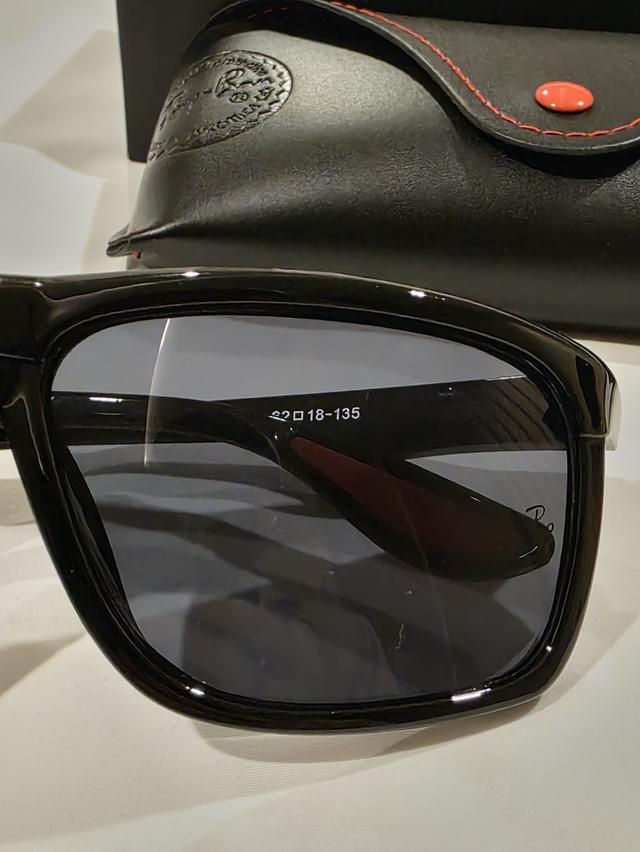 แว่นตา Rayban x Ferrari เลแบน เฟอร์รารี่ สวยเดิมๆสภาพใหม่ๆ อย่างดีพร้อมกล่องขาย ตามสภาพ ครับ รูปที่ 9