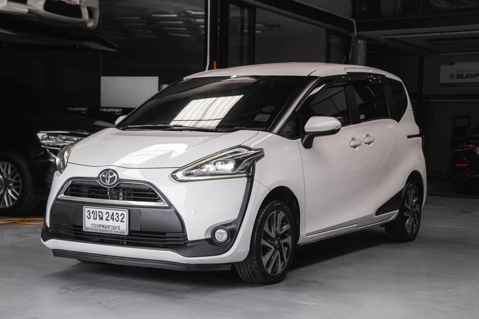 TOYOTA SIENTA 1.5 V  ปี 2017 รหัส 67GG2432