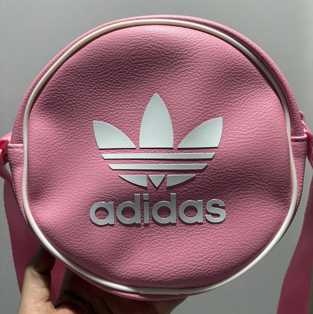Adidas Classic Bag กระเป๋าสะพายทรงกลม รูปที่ 5
