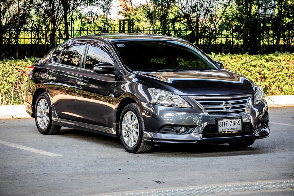 Nissan Sylphy 1.6S ปี 2013 เกียร์ออโต้ สีเทา มือเดียวป้ายแดง  3