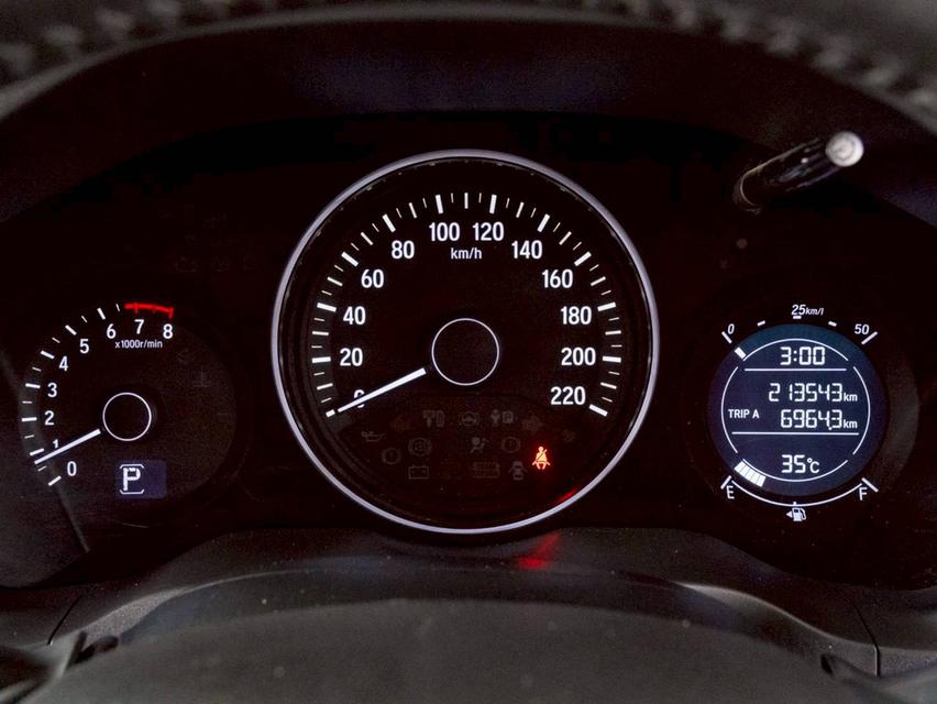 Honda HR-V 1.8E ปี 2015 12