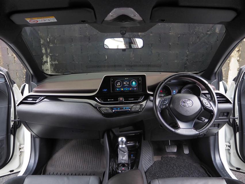 Toyota  Chr 1.8 Mid ปี 2020 11