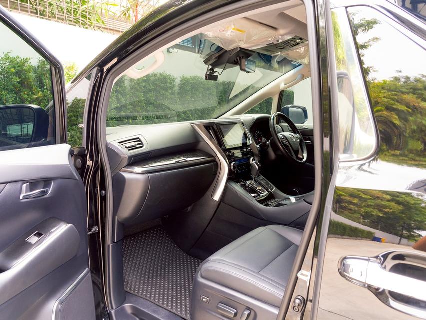 Toyota Alphard 2.5 SC Package ปี 2023 11
