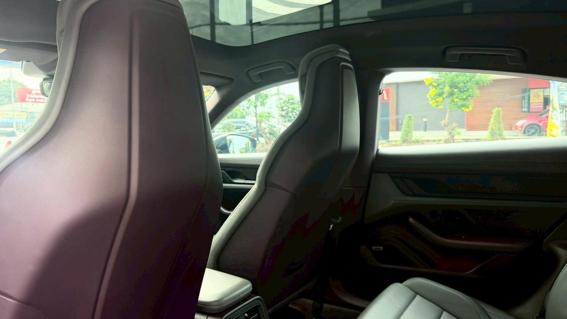 2021 PORSCHE TAYCAN สีดำ Milage 26,XXX KM ออฟชั่นล้นๆ รถศูนย์ AAS วารันตีแบต ถึง ปี29 ใช้ต่อสบายใจสุด HOTPRICE 3.29 MBCall 📞 092-666-2162 Tony รูปที่ 13