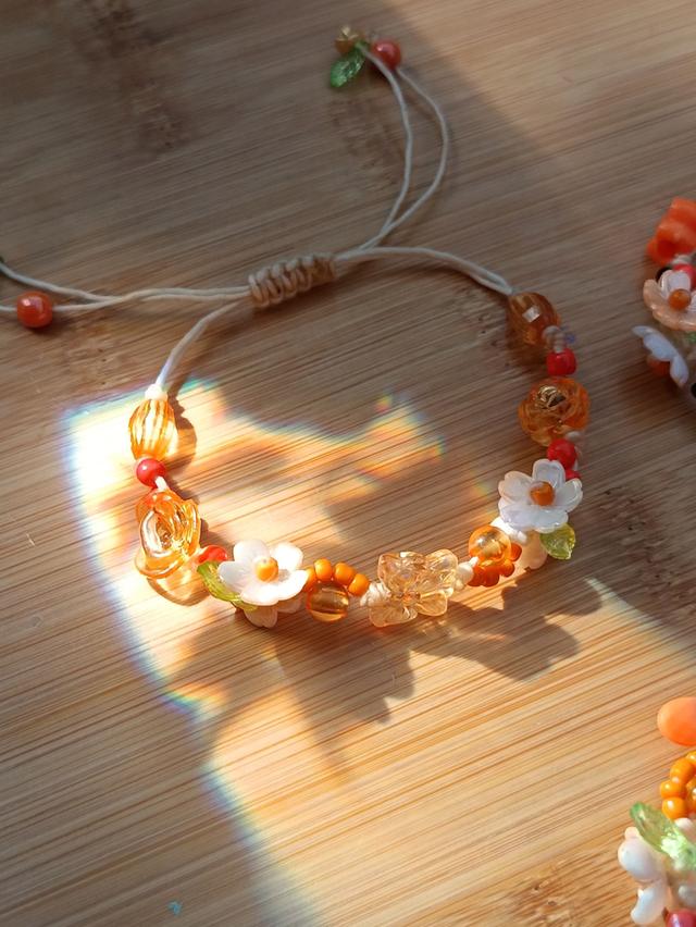 สร้อยข้อมือ กำไลข้อมือ ลูกปัด งานฝีมือ กำไลทำมือ handmade ของขวัญชำร่วย ของขวัญปัจฉิม ของขวัญ ของแจก หน้าคอน