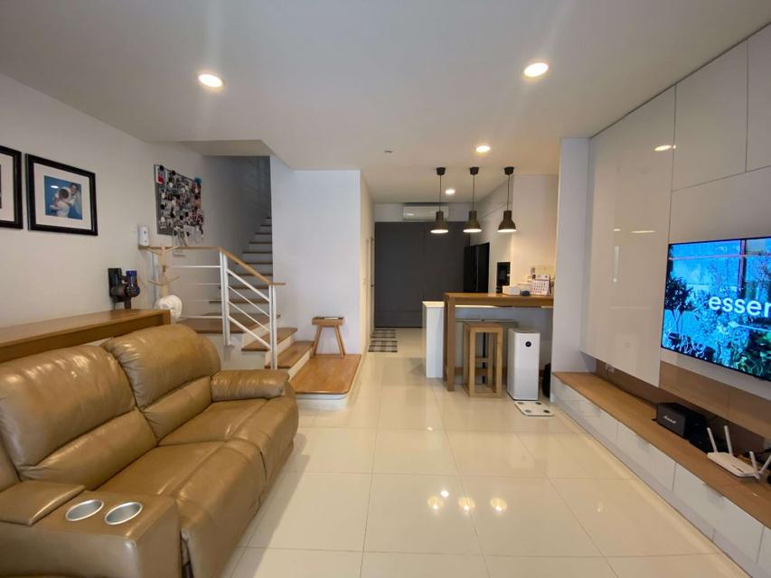 ให้เช่าทาวน์โฮม 3 ชั้น หมู่บ้านบ้านกลางเมืองสุขสวัสดิ์ 3 ห้องนอน 3 ห้องน้ำ พื้นที่ใช้สอย 166 ตร.ม. เฟอร์ครบ ใกล้เซ็นทรัล พระราม 3 5