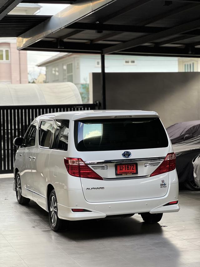 Toyota Alphard 13