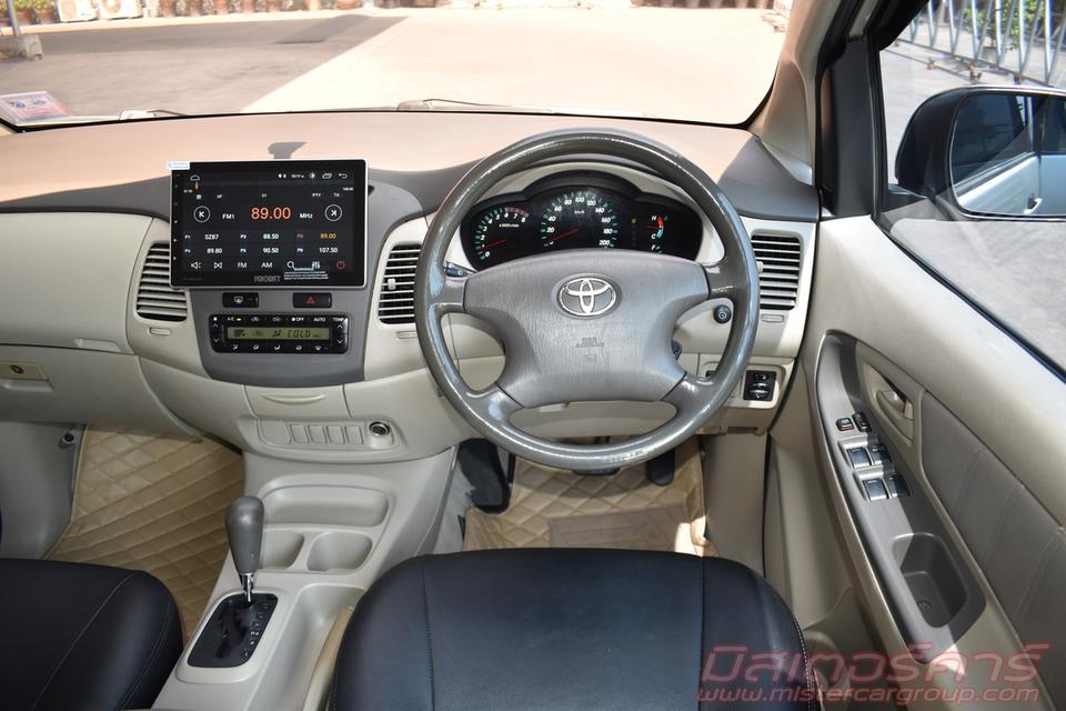 2010 TOYOTA INNOVA 2.0 G 4