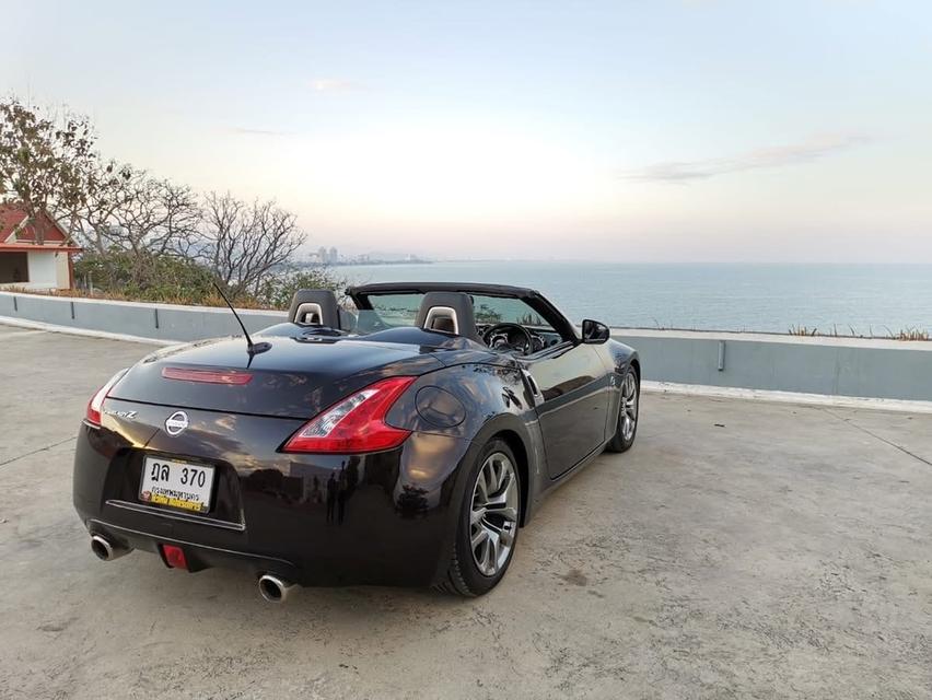 NISSAN 370 Z Roadster ปี 2011 สีดำม่วง 6