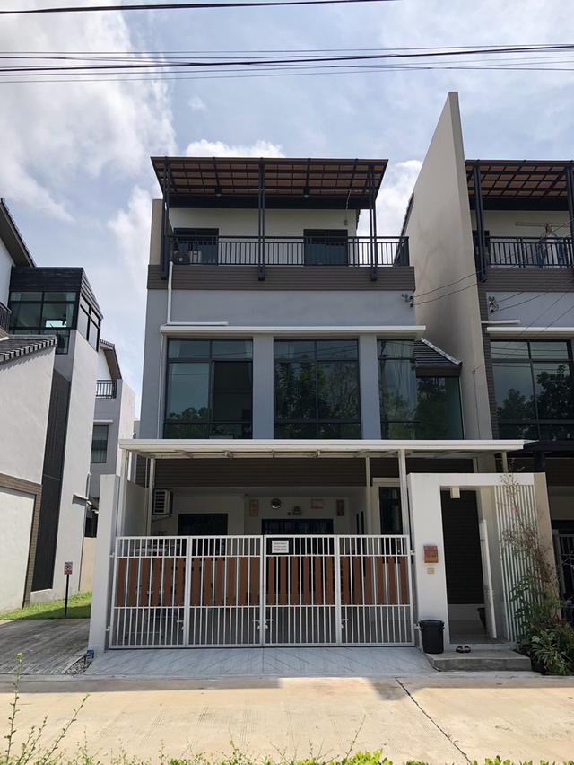 ขายบ้านโครงการ Urbantara Espac-i-o ซอยประชาอุทิศ 76