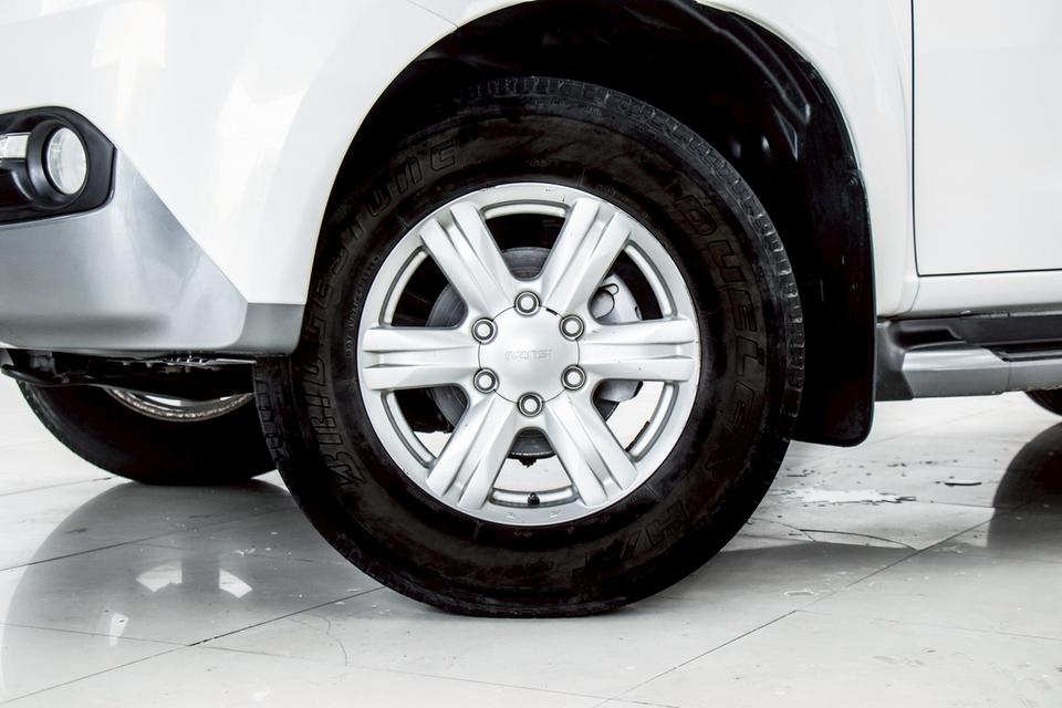 รหัสรถ 3A920 MU-X 3.0 DVD NAVI 2014 3