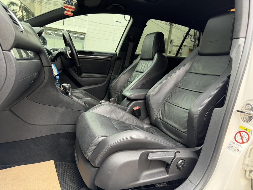 Volkswagen Golf GTI 5D (MK6) LCi ปี 2012 8