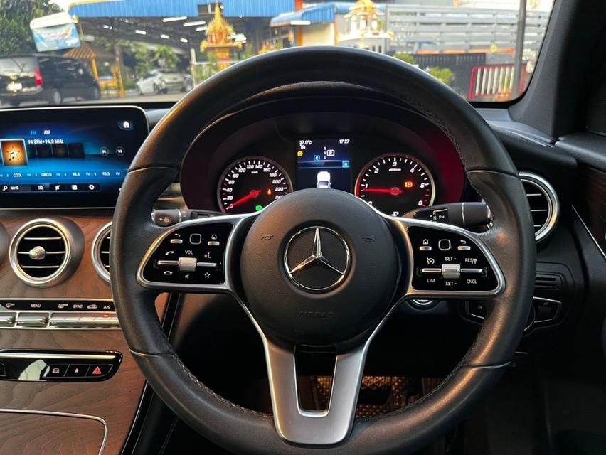 MERCEDES-BENZ GLC 220d ปี 2020 12