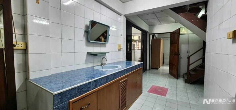 69080498 : ขายถูกบ้านเดี่ยว 2 ชั้น 4 ห้องนอน บนที่ดินขนาด 53.4 ตร.ว. ซ.ศรีโสธรตัดใหม่ 6 ในใจกลางตัวเมืองฉะเชิงเทรา ราคานี้หาไม่ได้อีกแล้ว 8