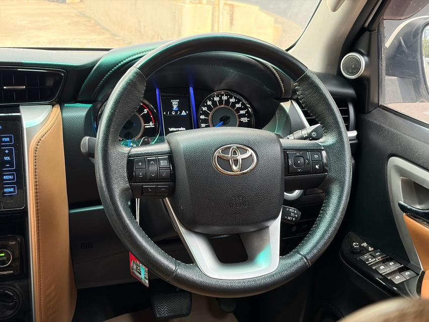 (แจ้งรหัสรถ PJP945) 2016 TOYOTA FORTUNER 2.8 V 4WD รูปที่ 11
