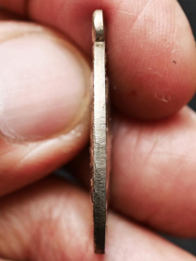 เหรียญหลวงปู่ทวด วัดช้างให้ เนื้อเงิน ปี 2502...เก่าๆ รูปที่ 9