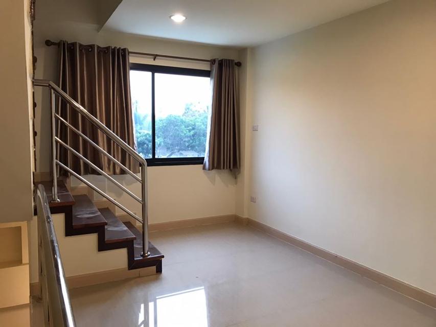 🏘️ ให้เช่าทาวน์โฮม 3 ชั้น ทำเลดี ใกล้ห้าง–ตลาด เฟอร์ครบ คุ้มค่า 6